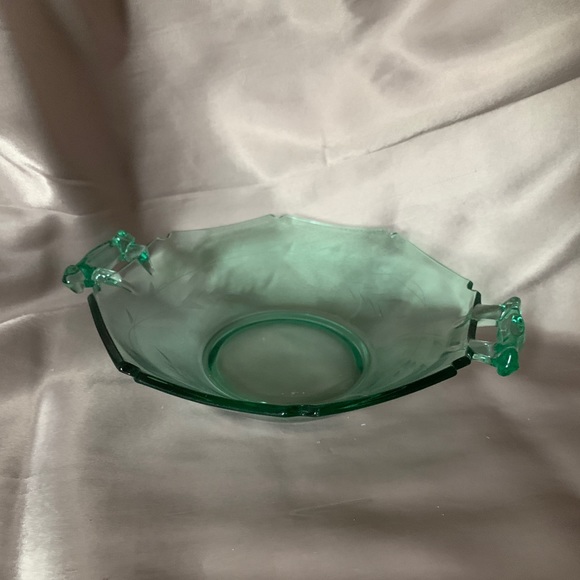 Vintage Green Depression Glass Dish - Picture 2 of 3
